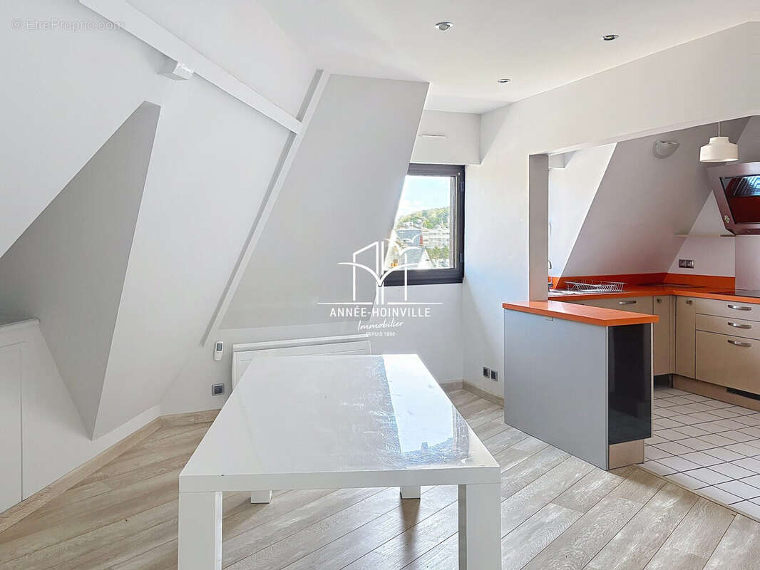 Appartement à DEAUVILLE
