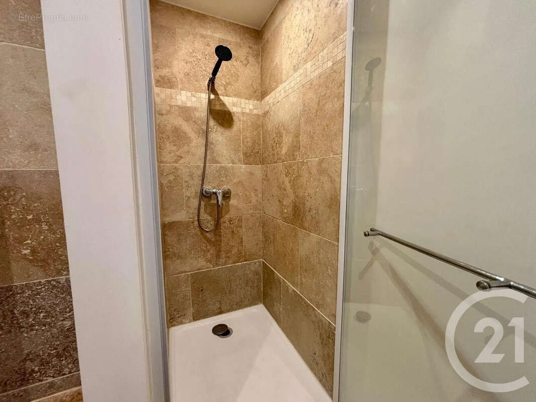 Appartement 64 m² à Cannes  - photo 7