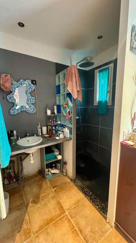 Maison familiale P7 de 213 m² avec piscine - Secteur Mas du Boudan - photo 11