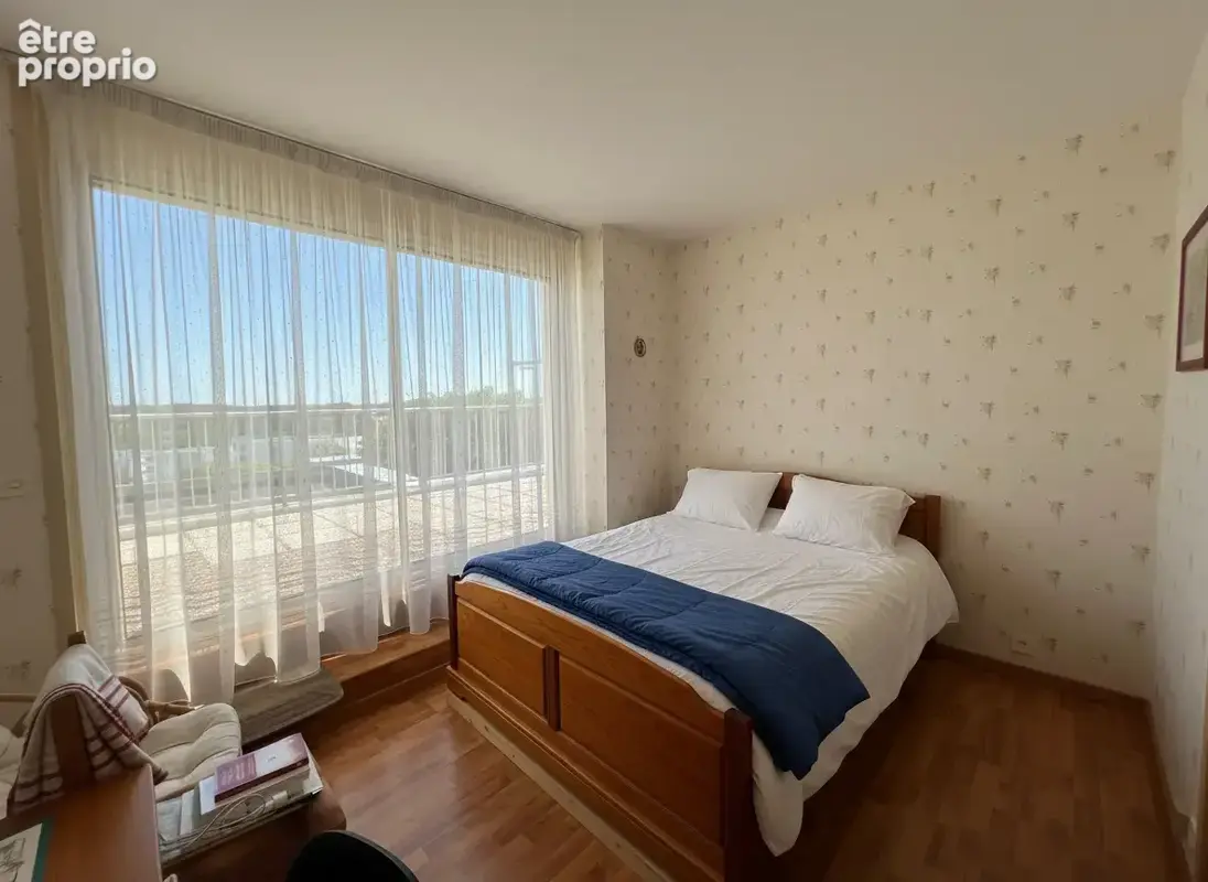 LA ROCHE SUR YON - Appartement 3 pièces 75m2 avec terrasses   Dernier étage - photo 6