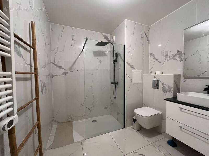 Appartement à COLOMBES