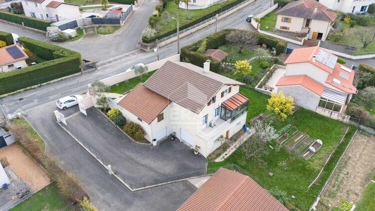 Maison à MORNANT
