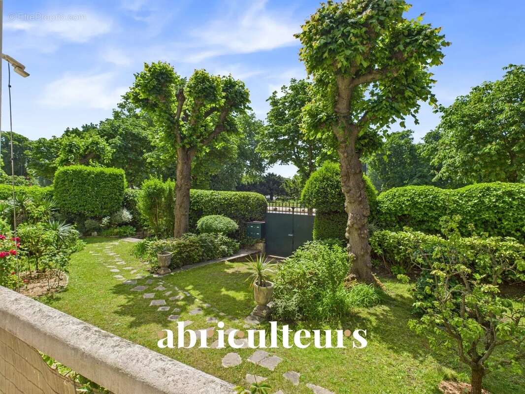 Appartement à PARIS-12E