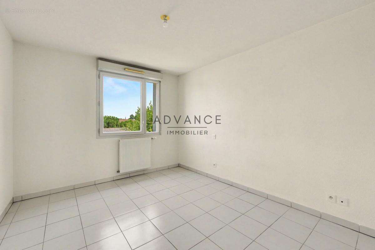 EXCLUSIVITÉ - Appartement T3 Avec place sous sol - photo 10