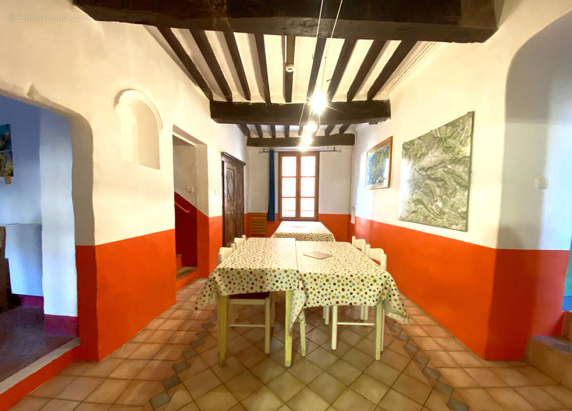 Maison à BUIS-LES-BARONNIES