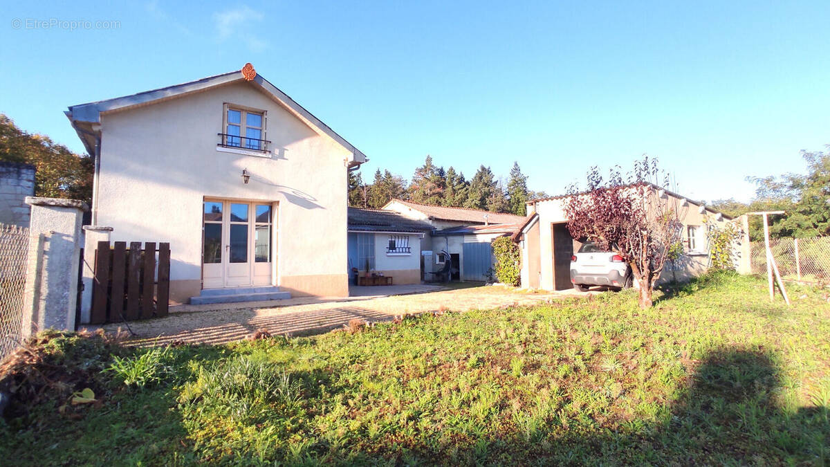 Maison à MARIGNY-BRIZAY