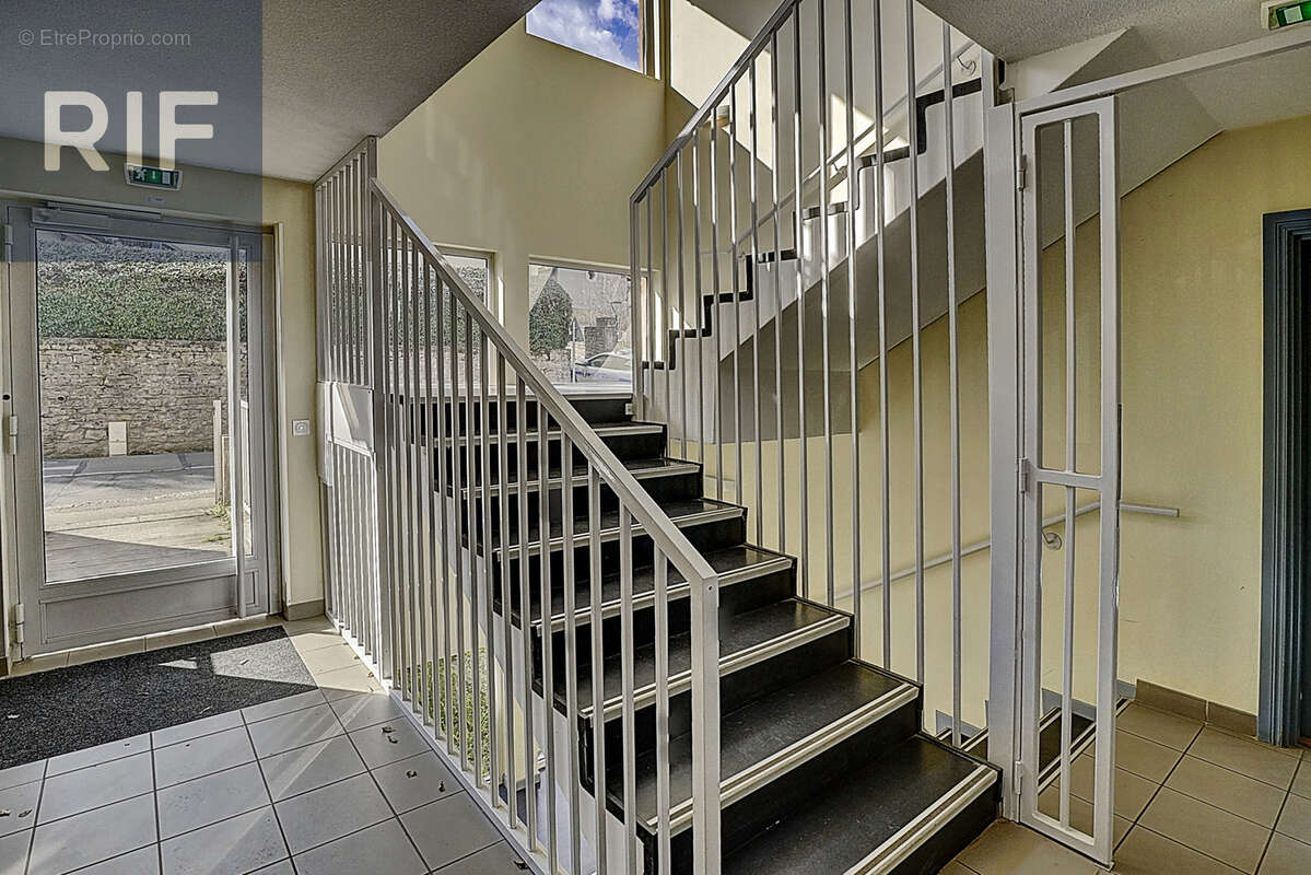 Appartement à CURIS-AU-MONT-D'OR
