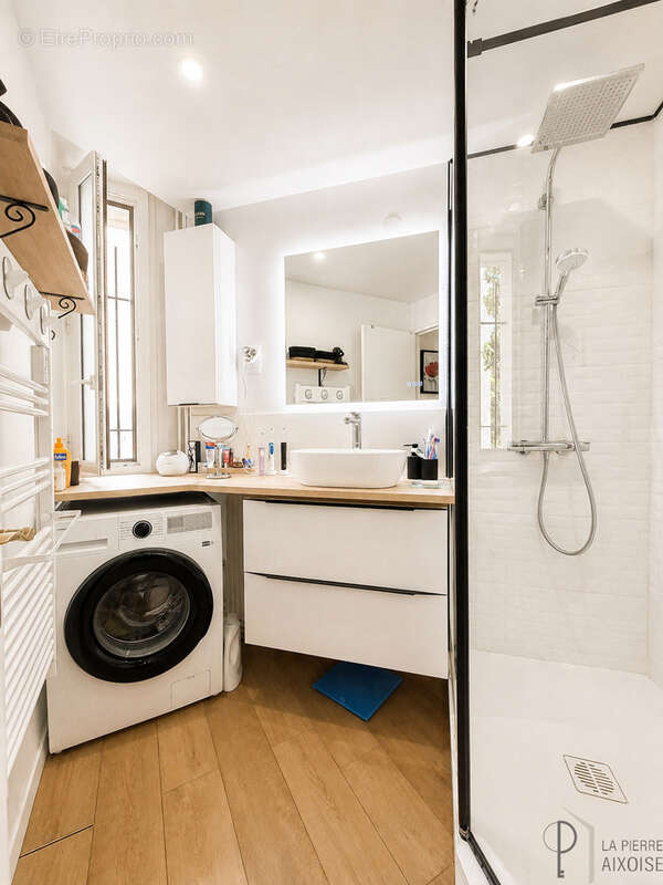 Appartement T4 70m2 - 3 chambres - Aix Beauregard - photo 9