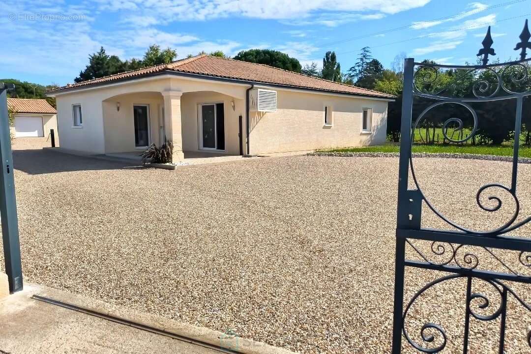 A  l'est de bergerac, maison de 2021 avec double garage et grand jardin - photo 2