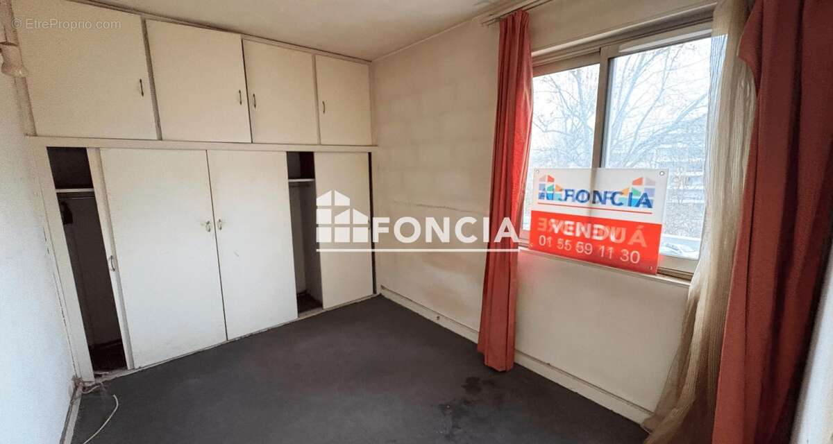 Appartement à FRESNES