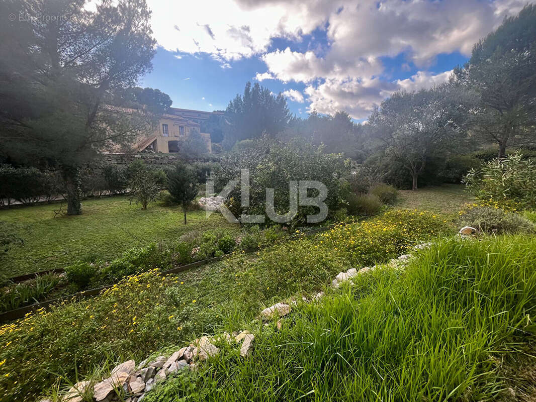 Maison à LA VALETTE-DU-VAR