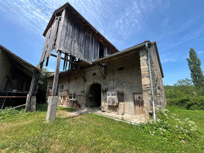 Maison à PERRIGNIER