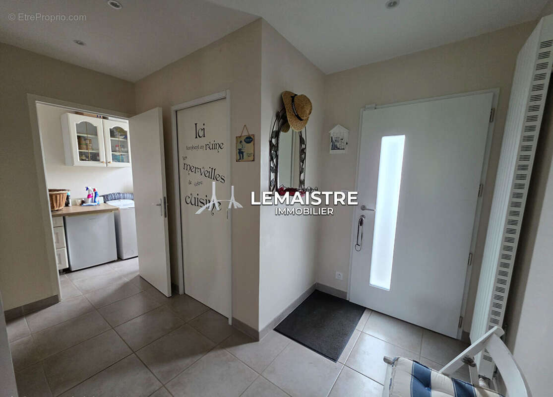 Maison à FONTAINE-LA-MALLET