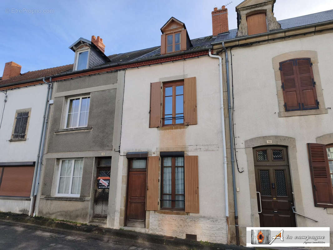 Maison à PIONSAT