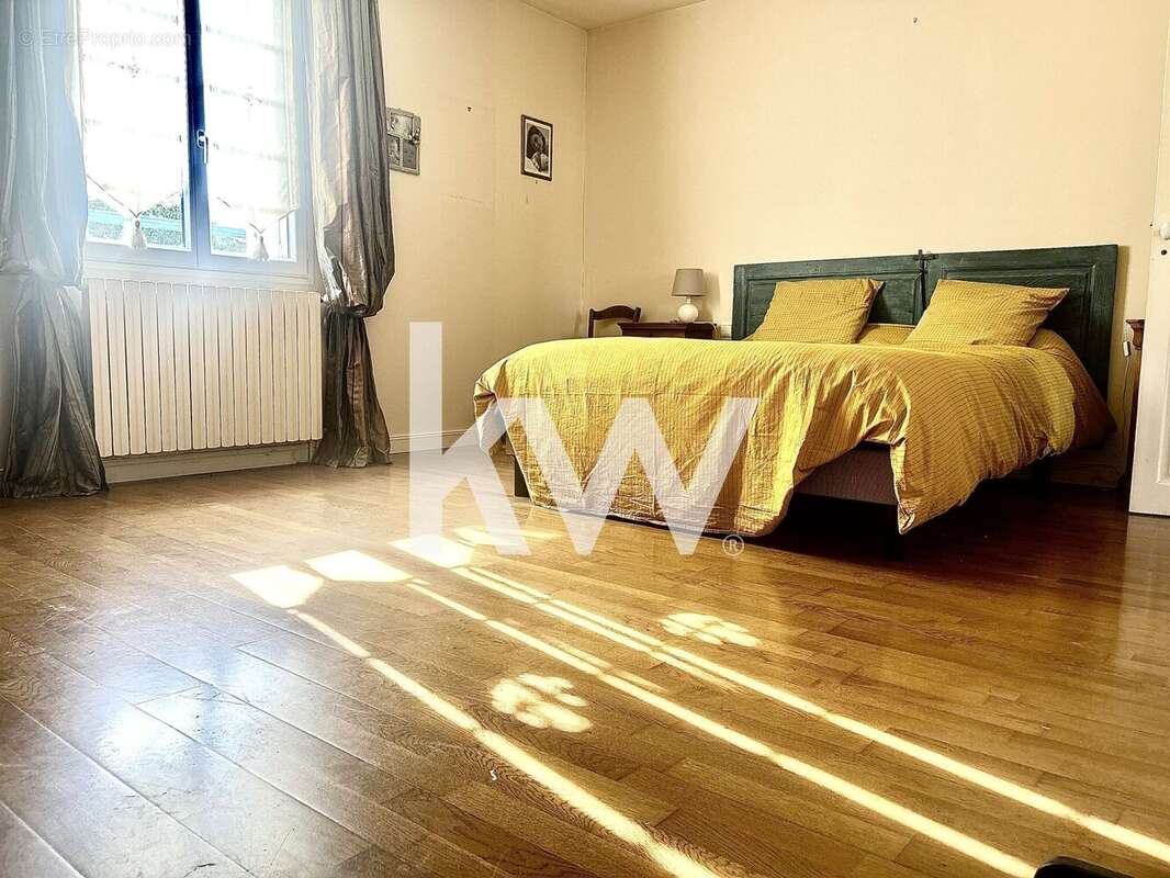 Maison à SAINT-JUNIEN