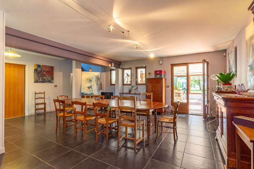 Maison à DAMPIERRE-EN-GRACAY