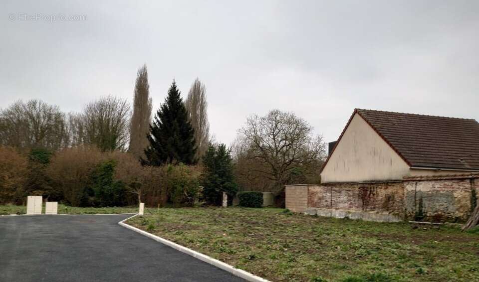 Terrain 404 m² à Gallardon  - photo 2