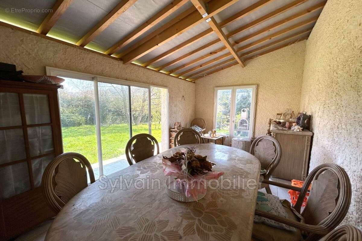 Maison à FORMERIE