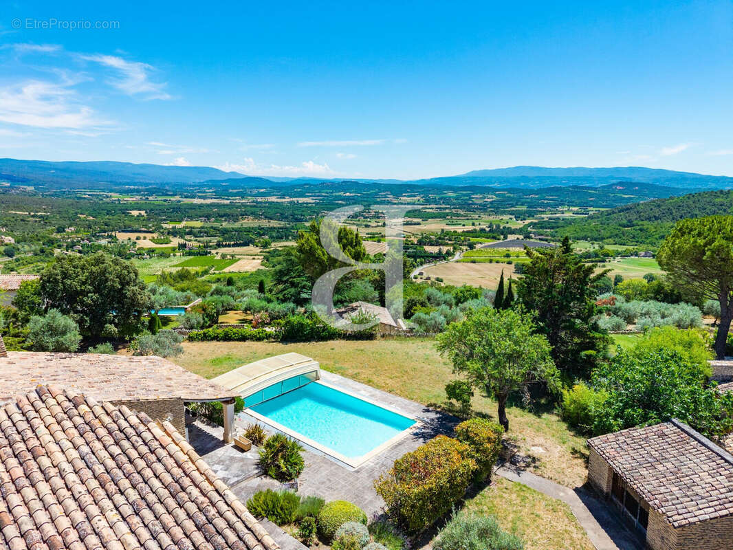 Maison à GORDES