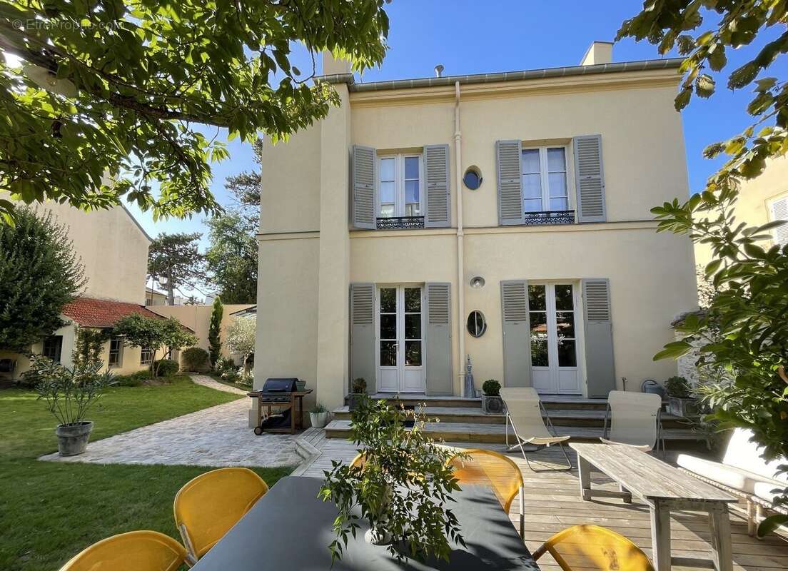 Maison à VERSAILLES