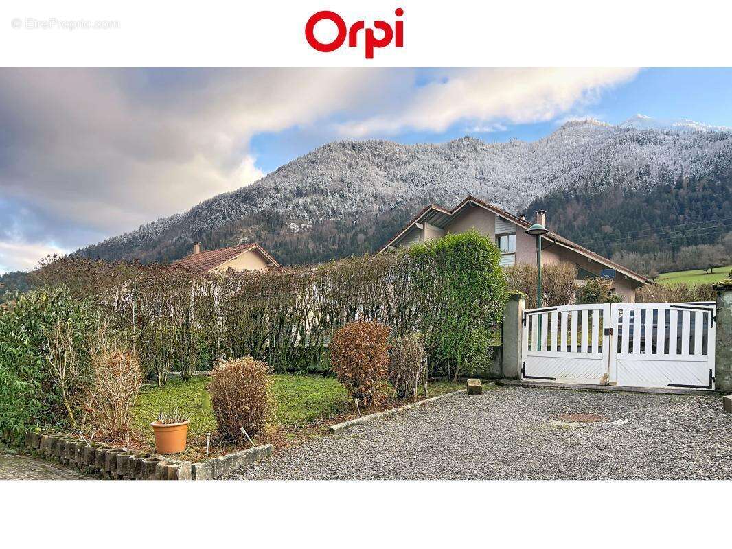 Maison à SAINT-JEOIRE