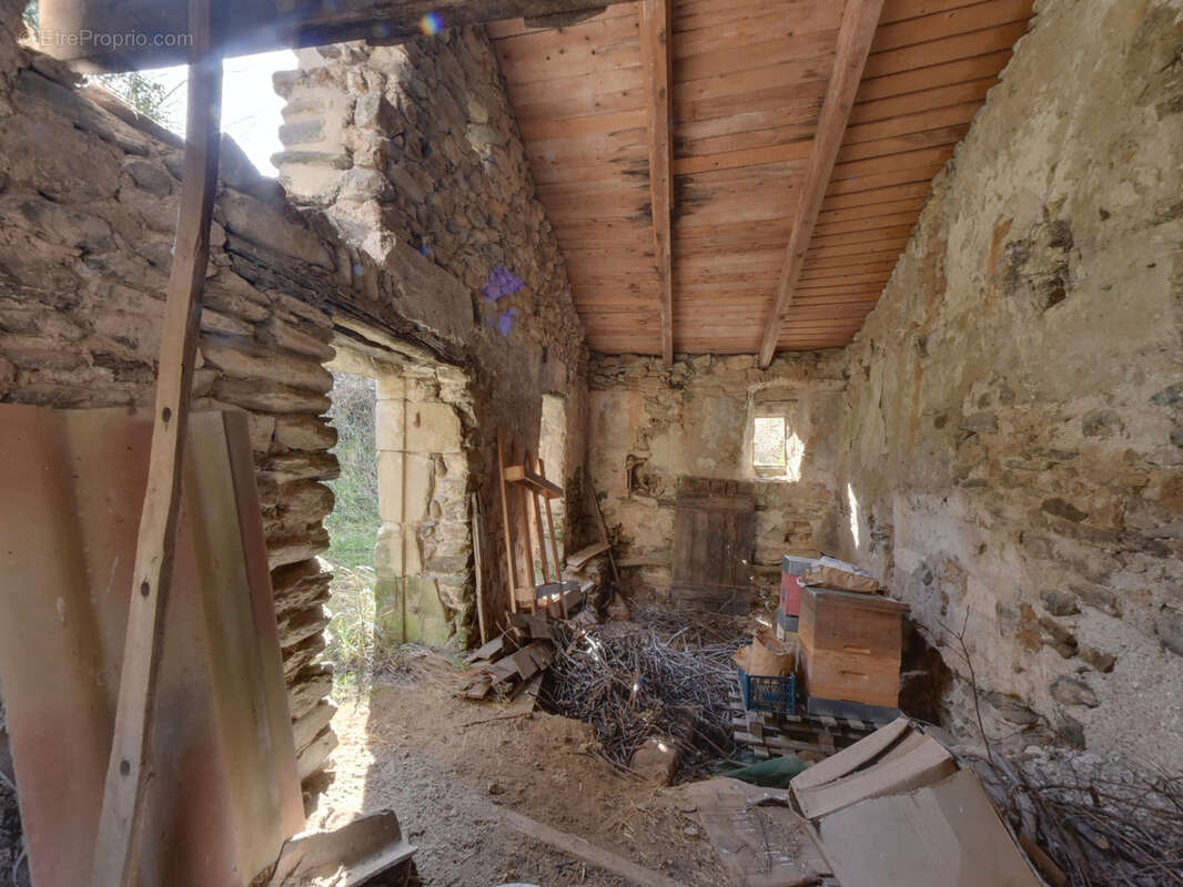 Maison à SAINT-FORTUNAT-SUR-EYRIEUX