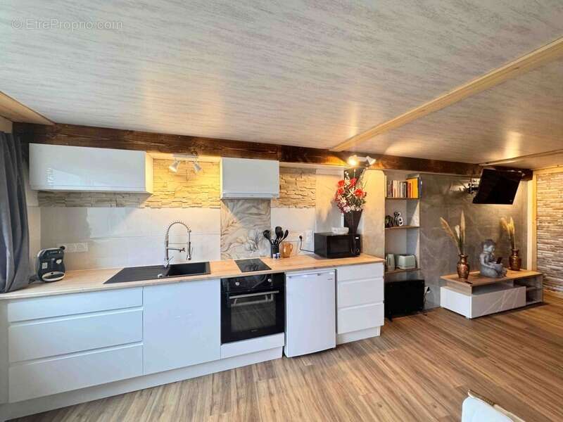 Appartement à LARAGNE-MONTEGLIN