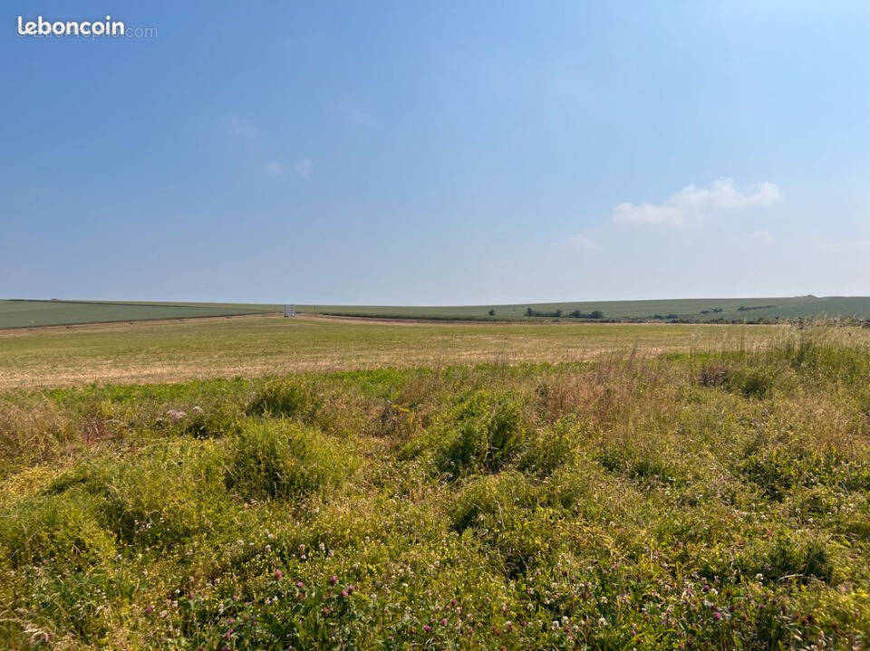 Terrain à MILLY-SUR-THERAIN