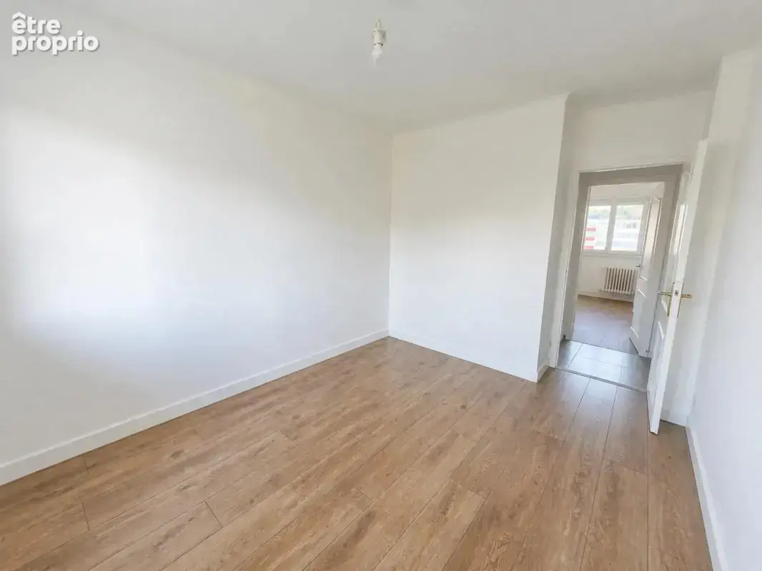 Appartement T4 de 73,27 m² avec balcon, loggia, parking - photo 9