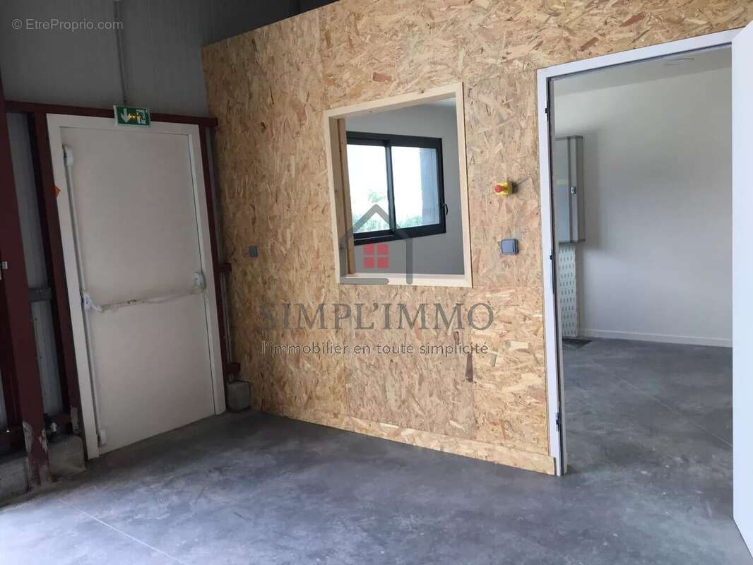 Commerce à SAINT-MEDARD-D'AUNIS