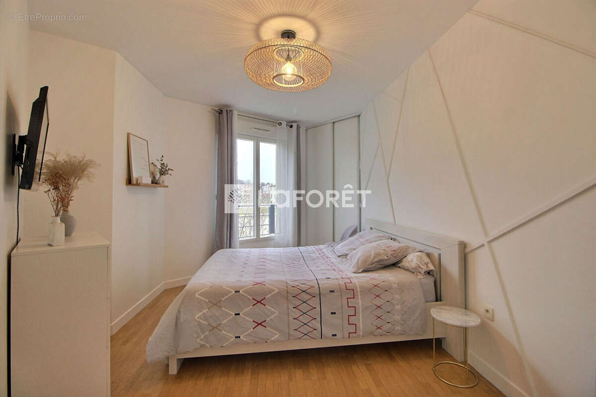 Appartement à SURESNES