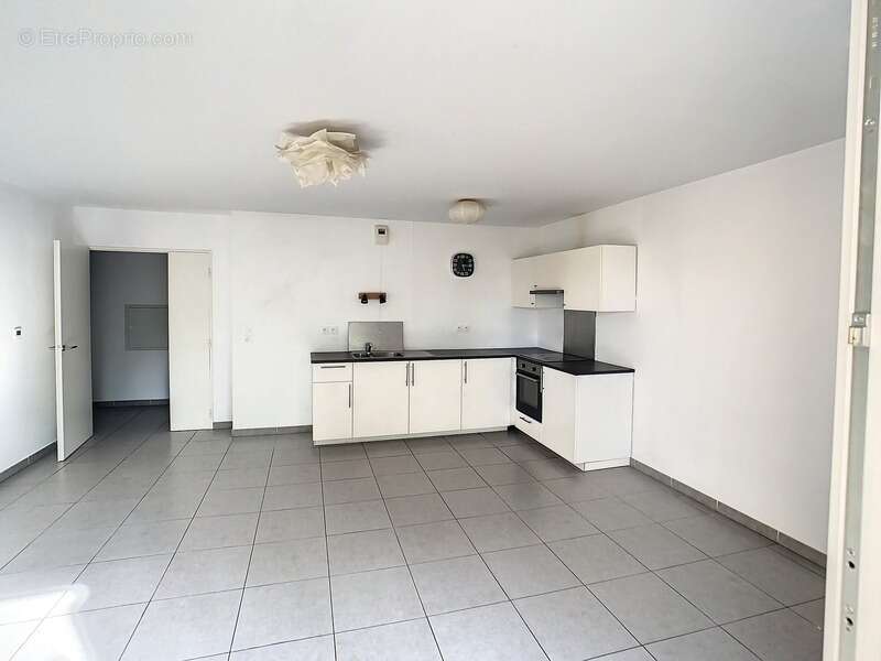 Appartement à MARSEILLE-12E