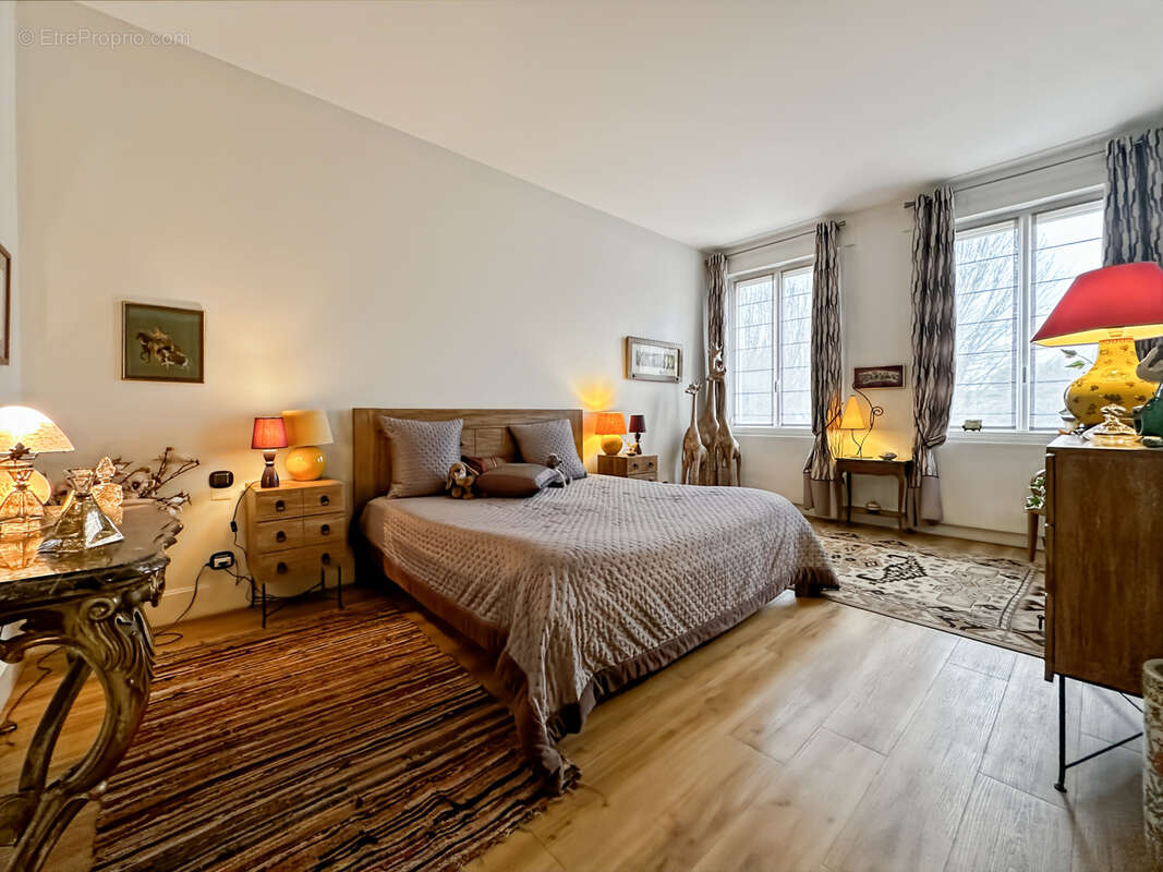 Maison à ROULLET-SAINT-ESTEPHE