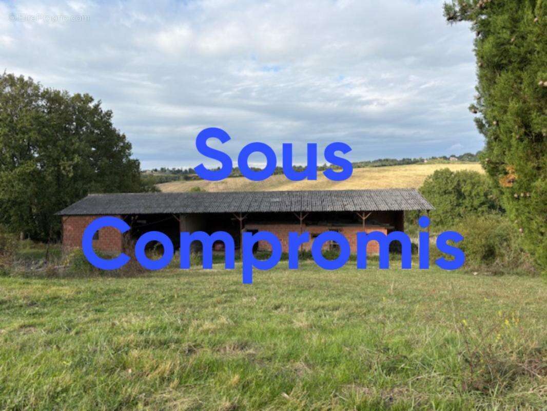 Maison à CORBARIEU