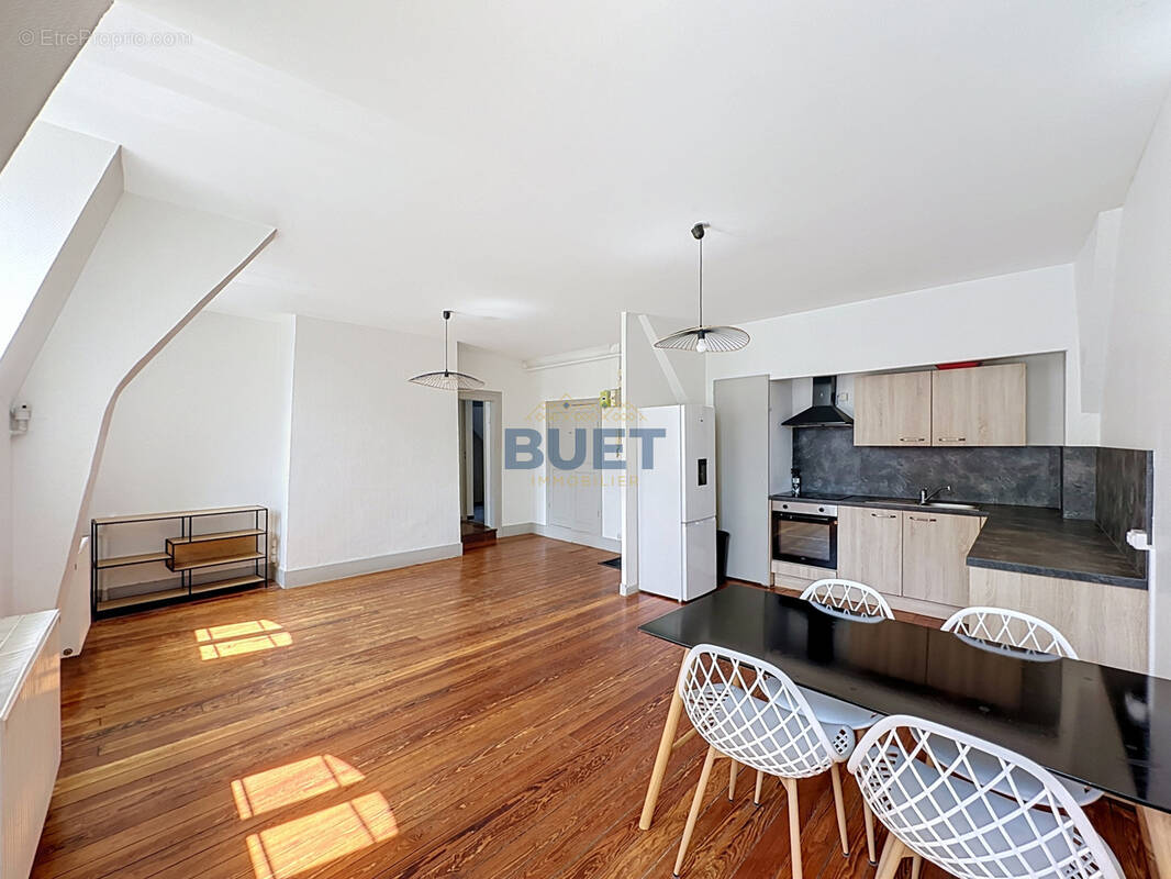 Appartement à AUXONNE