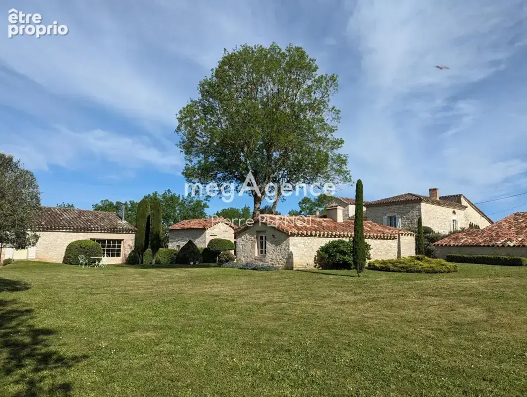Magnifique Domaine restauré avec parc paysagé de 2 hectares - photo 19