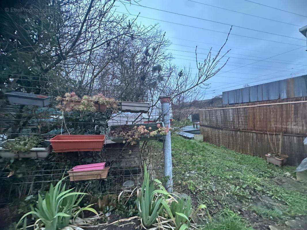 Maison à VILLETANEUSE