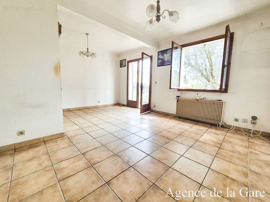 Maison à CARRIERES-SUR-SEINE