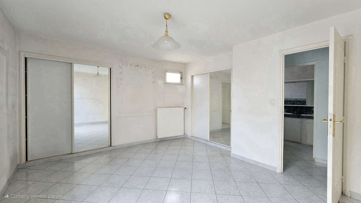 Appartement à MARSEILLE-9E