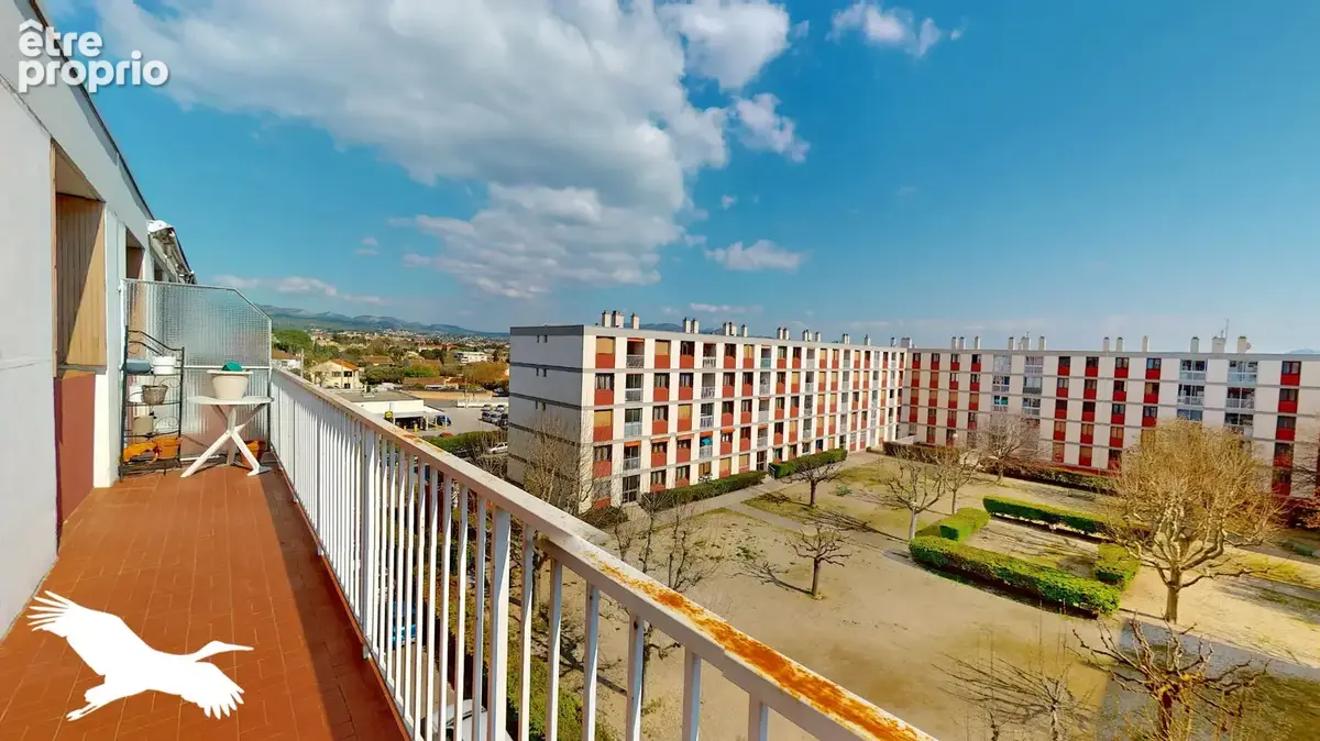 A VENDRE - Marseille 13013, Château Gombert / St Mitre - Appartement 4 pièces de 82m² avec terrasse et cave - Dernier étage - photo 3