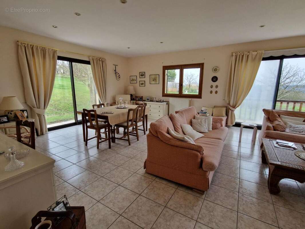 20230118_150325.jpg - Maison à COUX-ET-BIGAROQUE