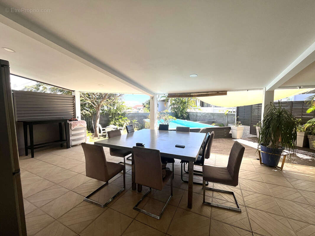 Maison à SAINT-DENIS