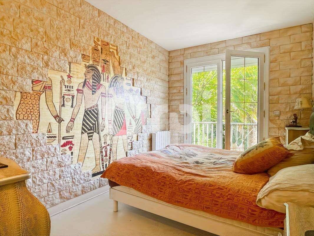 Maison à ARNIERES-SUR-ITON