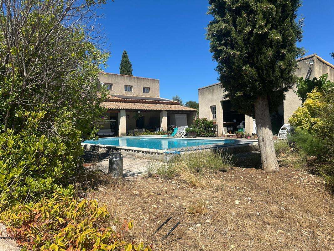 Maison à LA TOUR-D'AIGUES