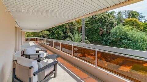 Appartement 140 m² à Cannes  - photo 2