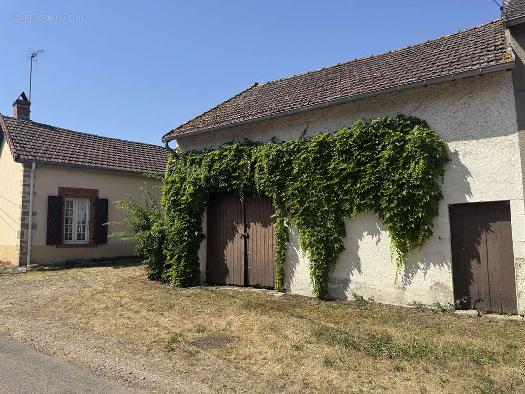 Maison à CERVON
