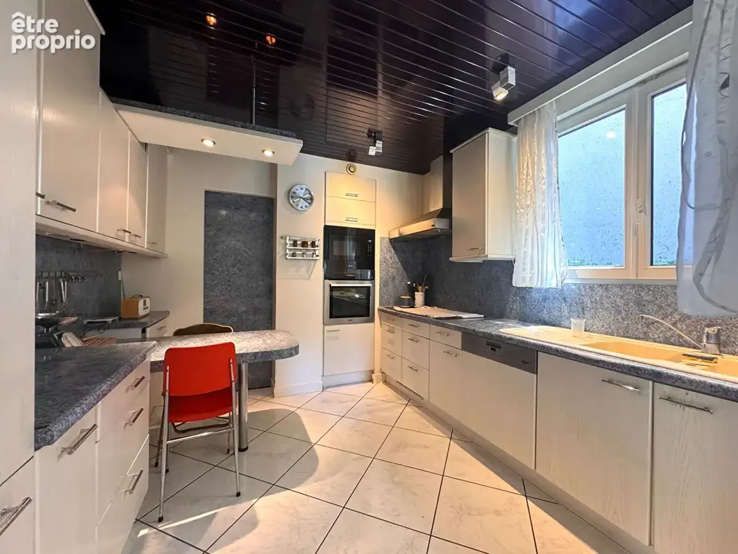 Maison Colombes 5 pièces 235 m2 - photo 5