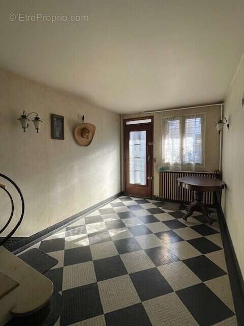 Maison à LE BLANC-MESNIL