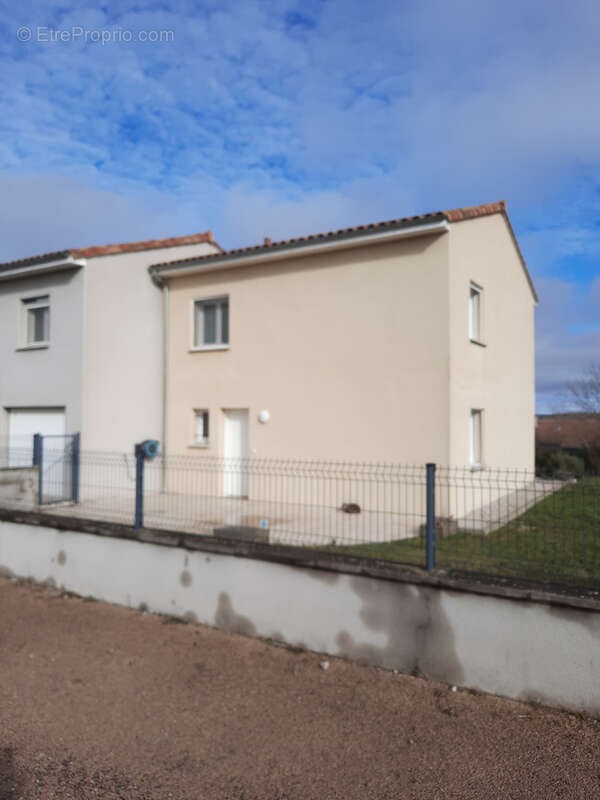 Maison à LA CAVALERIE