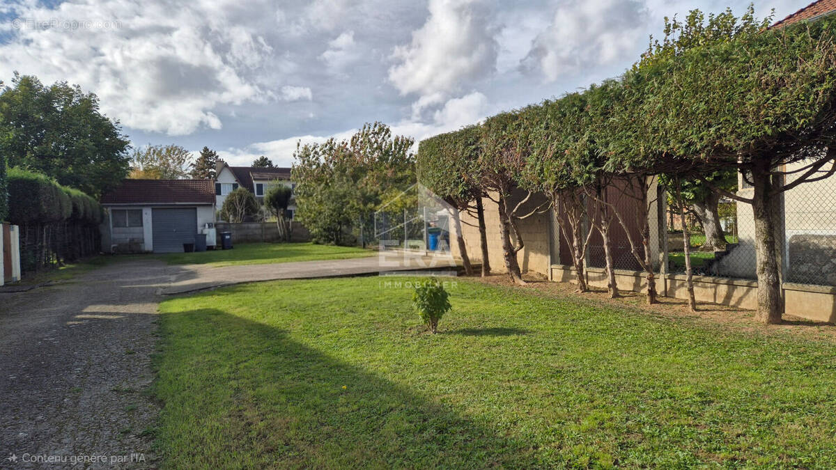 Terrain à BRIE-COMTE-ROBERT